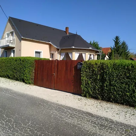 Apartment Orient Relax Garden Keszthely