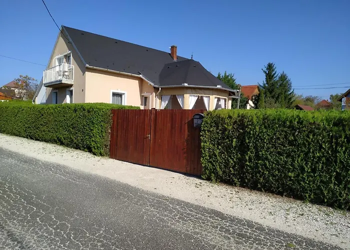 Apartamento Orient Relax Garden Keszthely